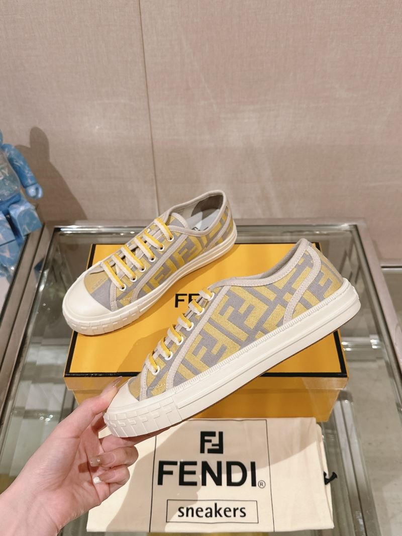 Fendi Low Shoes